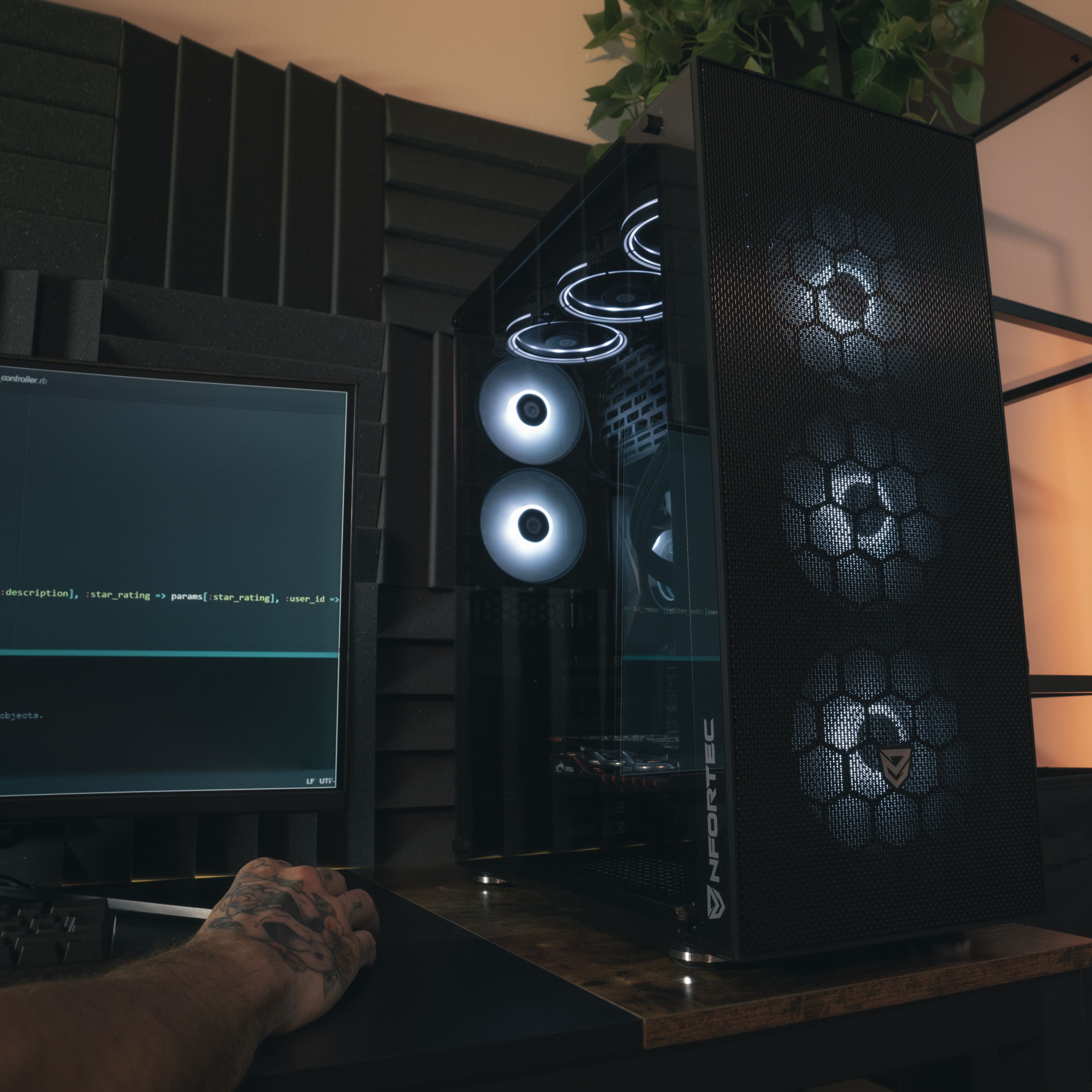 Nfortec Aqueronte Black Torre Gaming ARGB - Reacondicionado